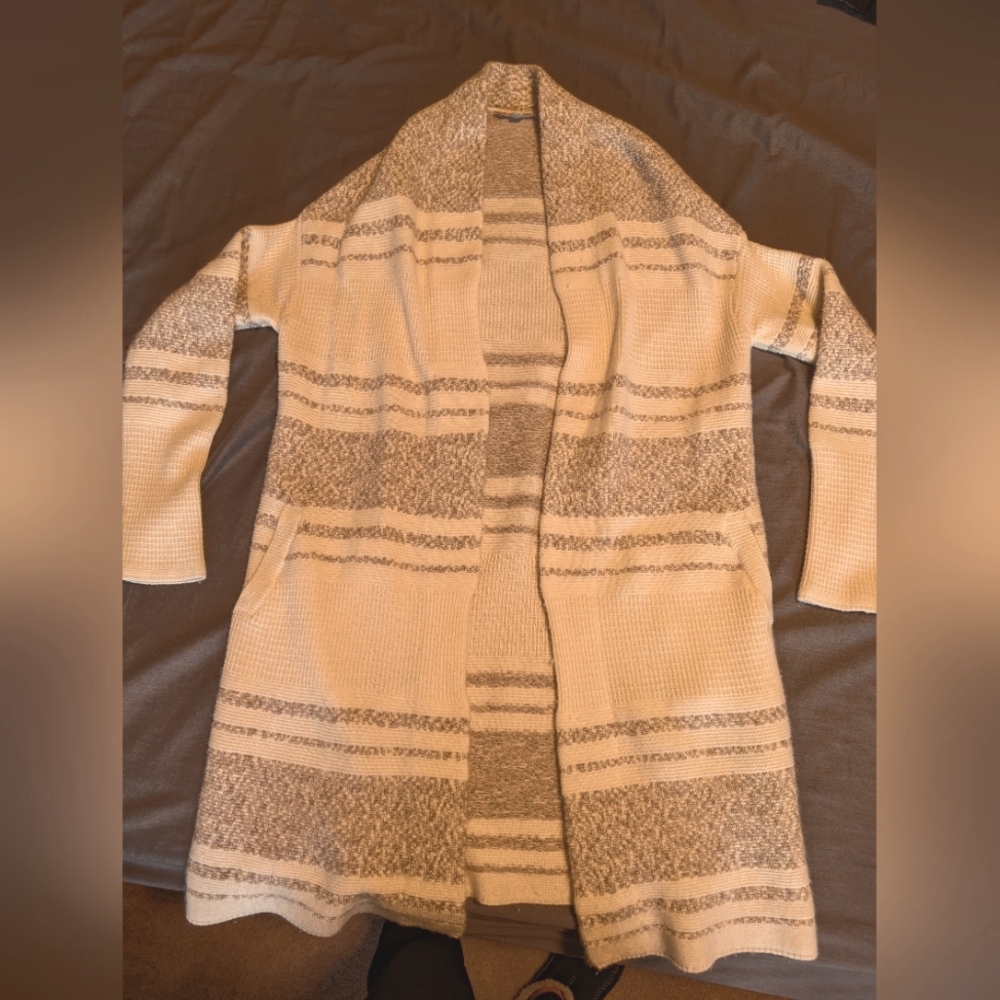 Athleta cashmere/wool blend sweater